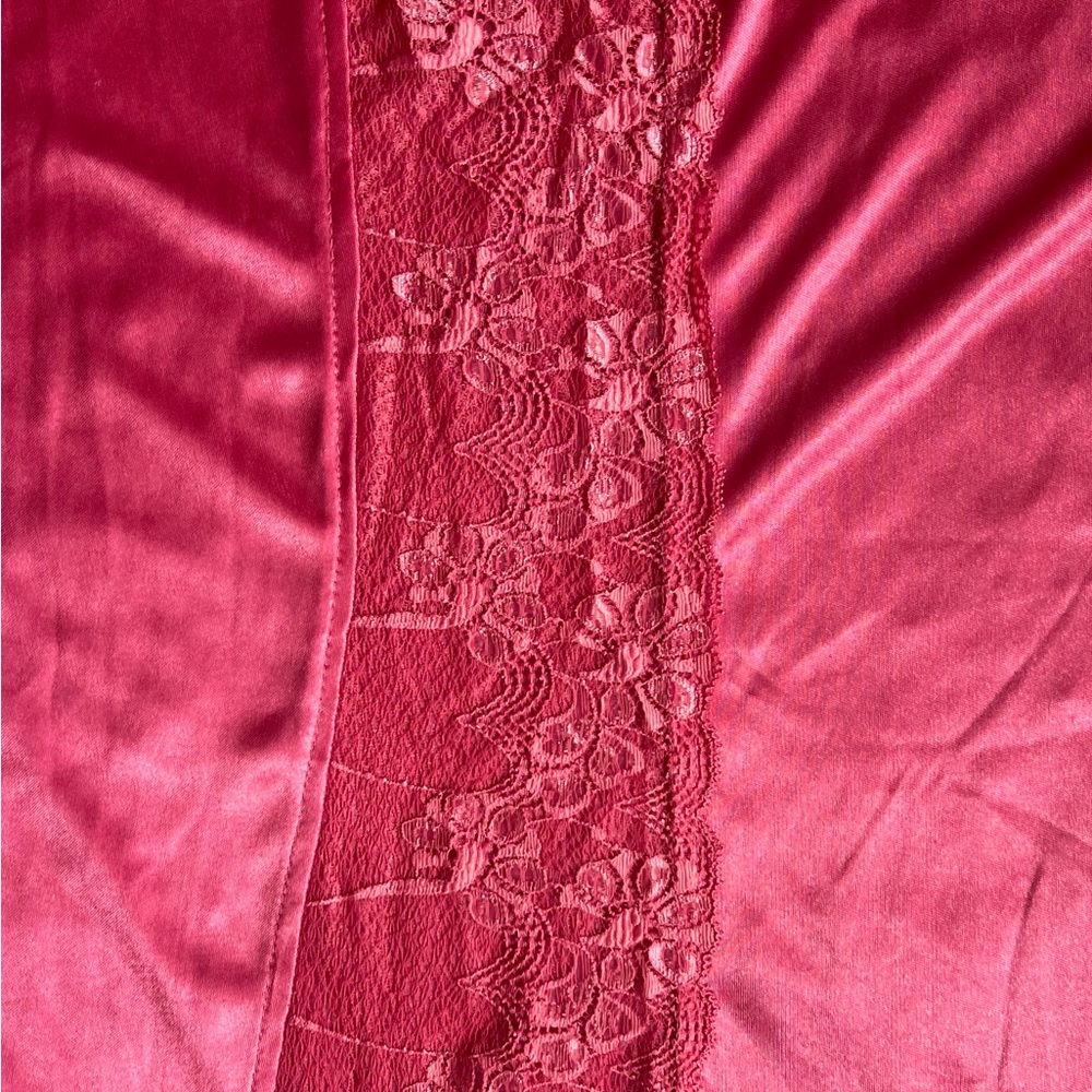 Vintage 1970s Hot Pink Lace Panel Nightgown – by Comfort Fashion - Picture 3 of 5